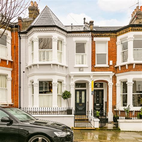 Beautiful 5 Beds .